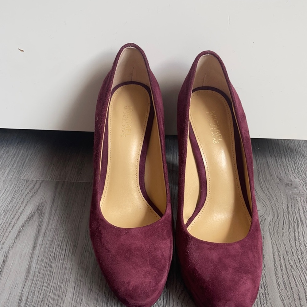 Practically New They Dont Fit Me Though - image 2